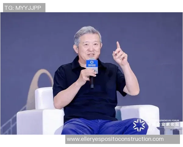 专访黄芳：探讨足球背后的成功秘诀与发展之路