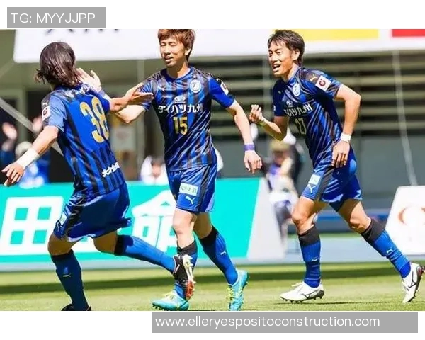 山口雷诺迎战爱媛队全力争胜展现球队实力与斗志