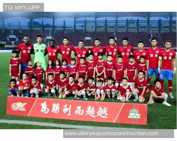 建业与卓尔精彩对决比赛录像回顾及精彩瞬间分析