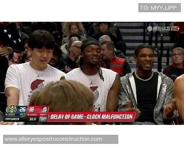 杰拉米格兰特如何在NBA赛场上展现个人才华与团队合作的完美结合