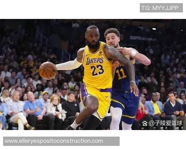 辽宁队与青岛队激战正酣谁能在这场较量中笑到最后