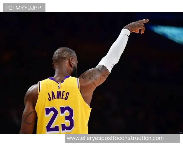 詹姆斯再创辉煌40分10篮板7助攻湖人加时战胜勇士晋级季后赛