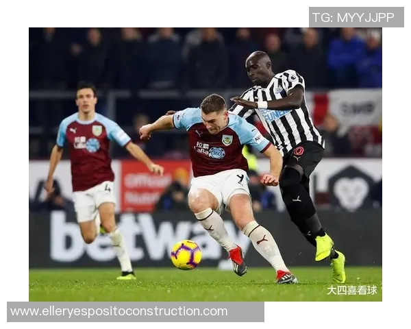 伯恩利主场迎战热刺双方争夺英超宝贵积分的激烈对决